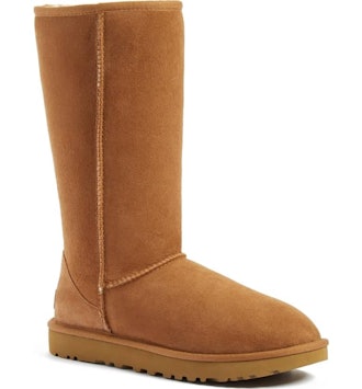 Classic II Genuine Shearling Lined Tall Boot In Chestnut