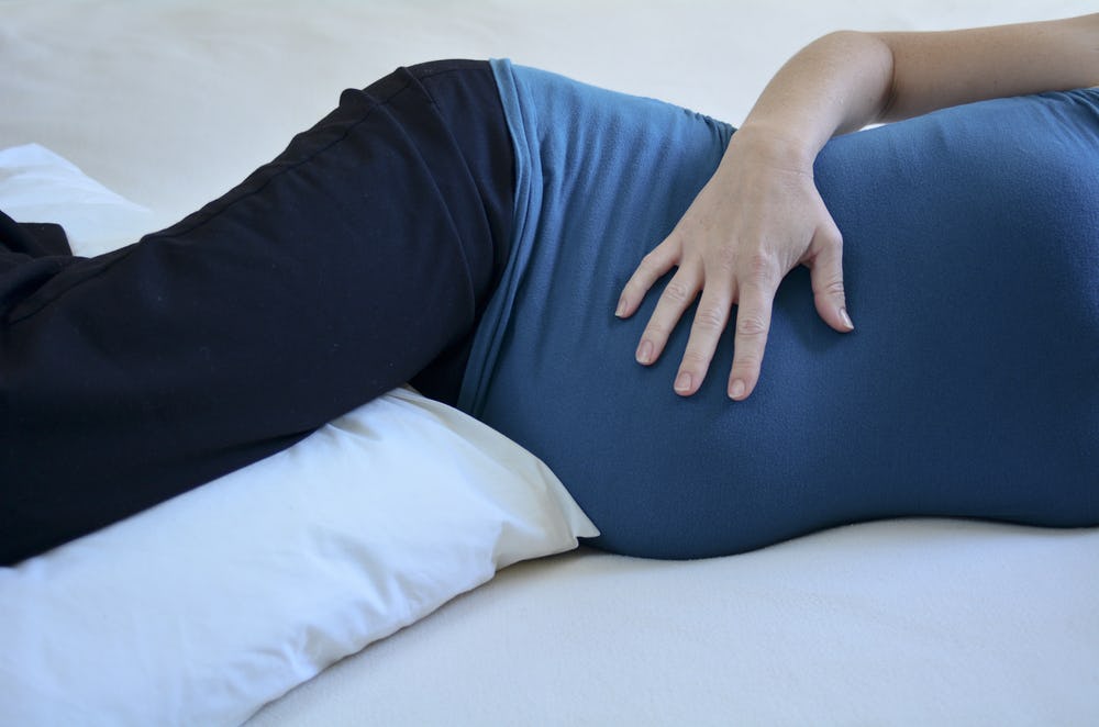 Sleeping On Your Side During Pregnancy Reduces Stillbirth Risk By Half