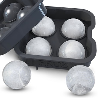 Housewares Solutions Frozen Ice Ball Mold