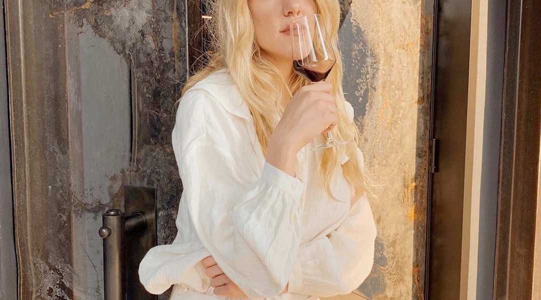 What To Wear Wine Tasting At Your Favorite Vineyard This Summer