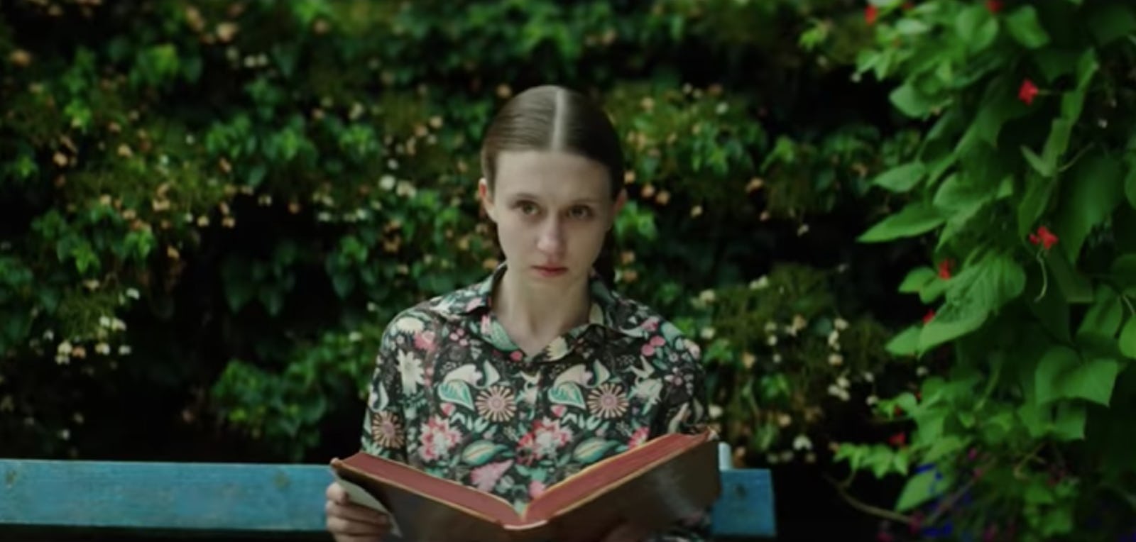 The 'We Have Always Lived In The Castle' Trailer Shows The Movie Will Be Perfect For 'Hill House The 'We Have Always Lived In The Castle' Trailer Shows The Movie Will Be Perfect For 'Hill House
