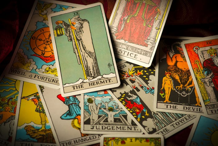 What does the Hermit tarot card mean?