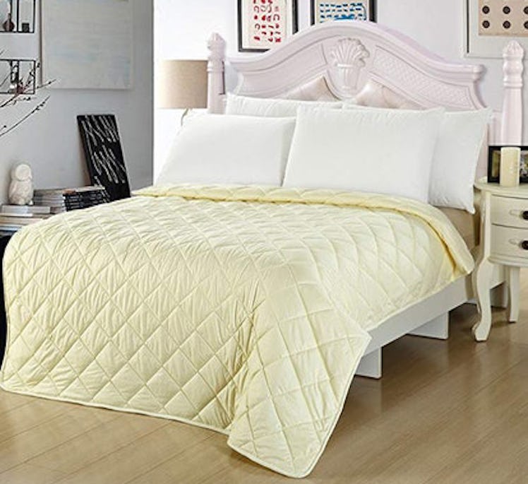 NATURETY Thin Summer Comforter