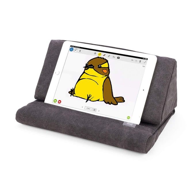 E-Reader Pillow Stand