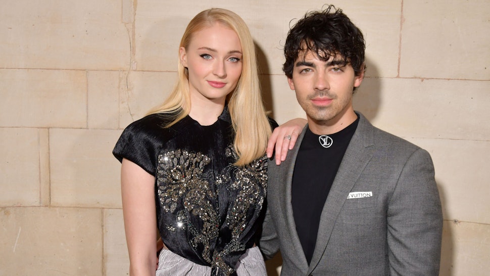 Sophie Turner Revealed The Game Of Thrones Ending To Joe Jonas