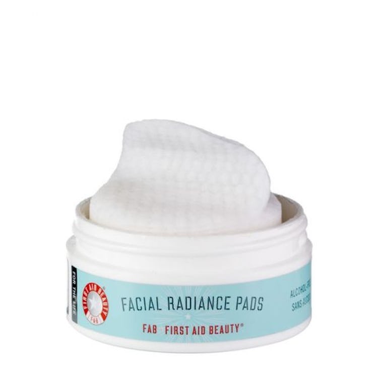 First Aid Beauty Travel Size Facial Radiance Pads