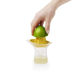 OXO Small Citrus Juicer With Built-In Measurement Cup