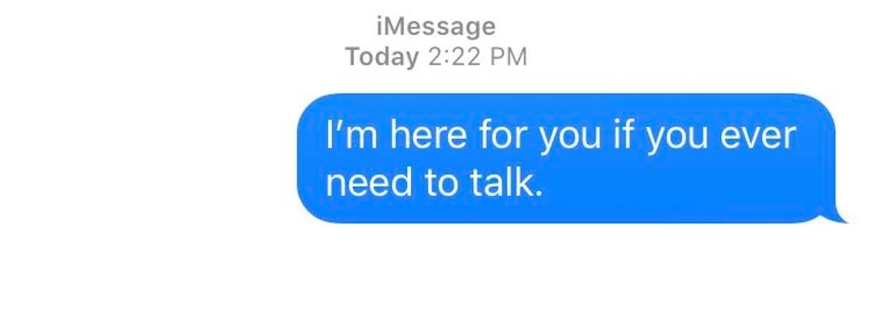 25 Texts To Send Someone Who’s Grieving, According To Therapists