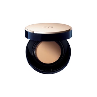 Radiant Cream to Powder Foundation in Medium Ochre