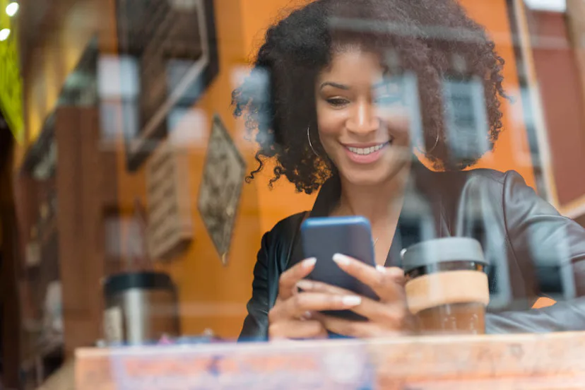7 Tips For Staying In Touch With Your Family If They Live In A Different Country, Because It's Not Always Easy