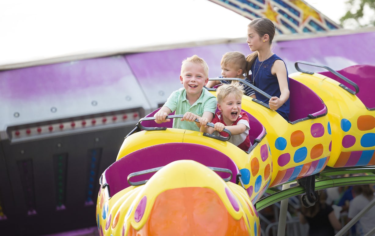 How Roller Coasters Affect Kids Is Bigger Than You Think, According To ...