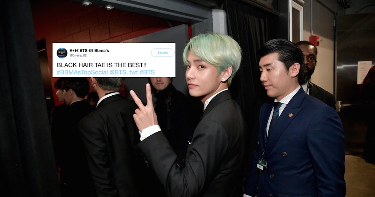 V From BTS' New Black Hair At The Fact Music Awards Is  V From BTS' New Black Hair At The Fact Music Awards Is