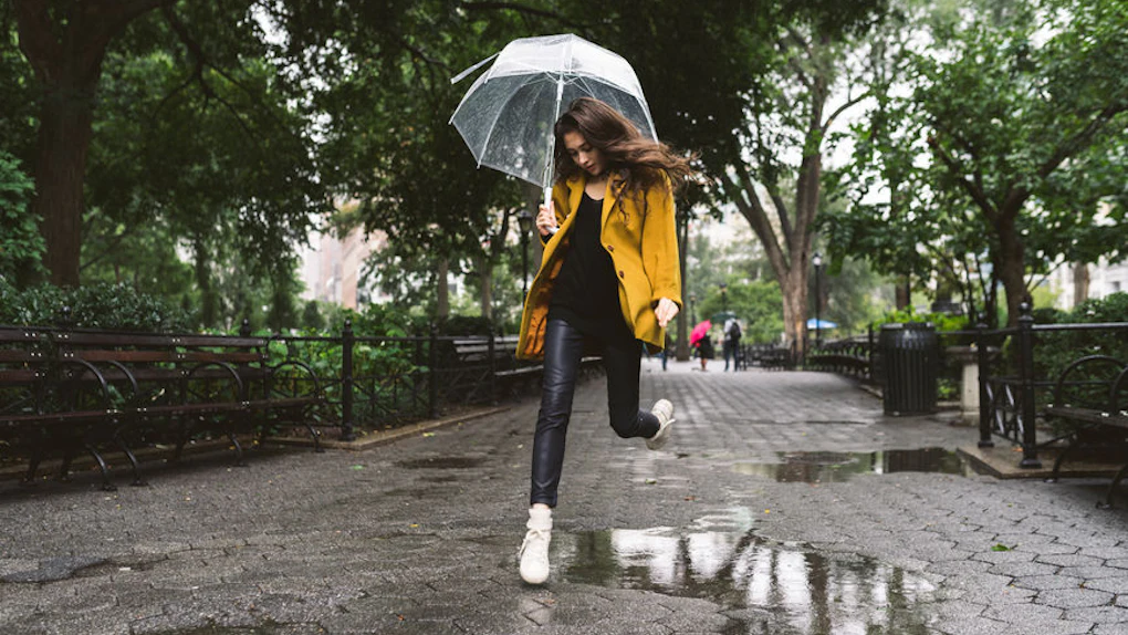 25 Captions For Umbrella Pics That Ll Make A Splash On Your Feed