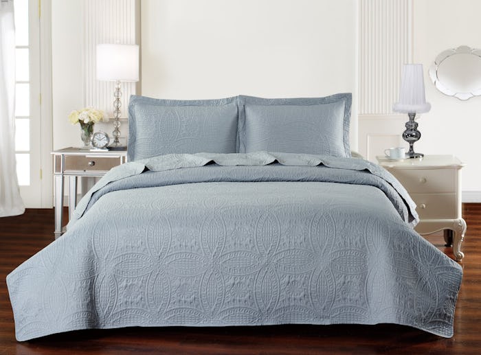 Mellanni Bedspread Coverlet Set