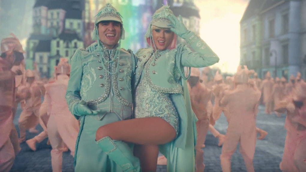 Taylor Swift Brendon Urie S Me Lyrics Will Help You Embrace