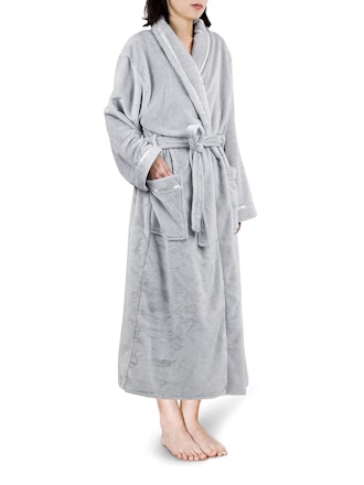 PAVILIA Premium Fleece Robe