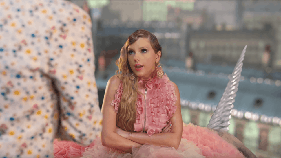 Taylor Swifts Me Lyrics Are All About Embracing
