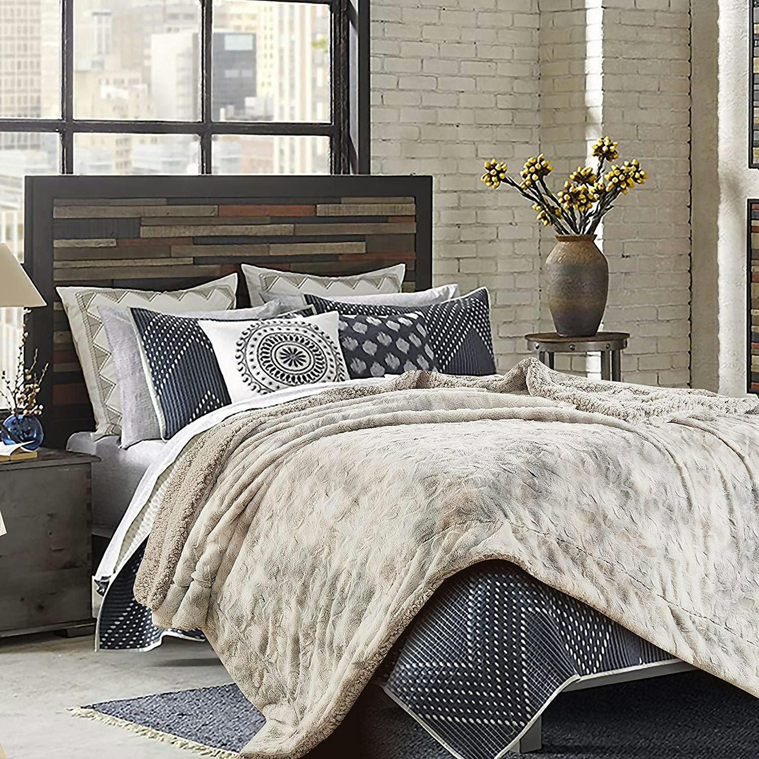 The 9 Softest Blankets In 2022