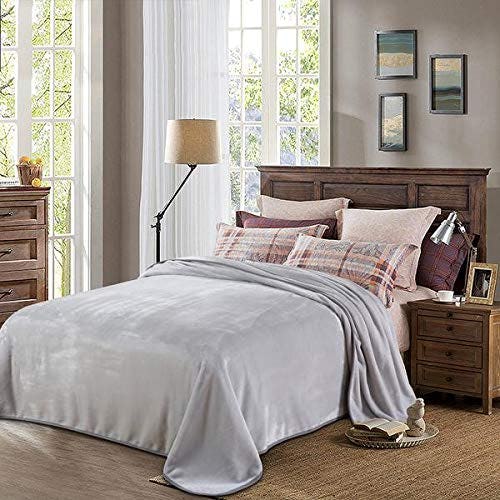 The 9 Softest Blankets In 2022