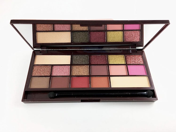 Makeup Revolution Eyeshadow Palette, Rose Gold Chocolate Bar