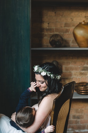 24 Beautiful Pictures Of Breastfeeding Brides That Will Take Your