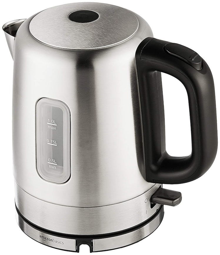 AmazonBasics Electric Kettle