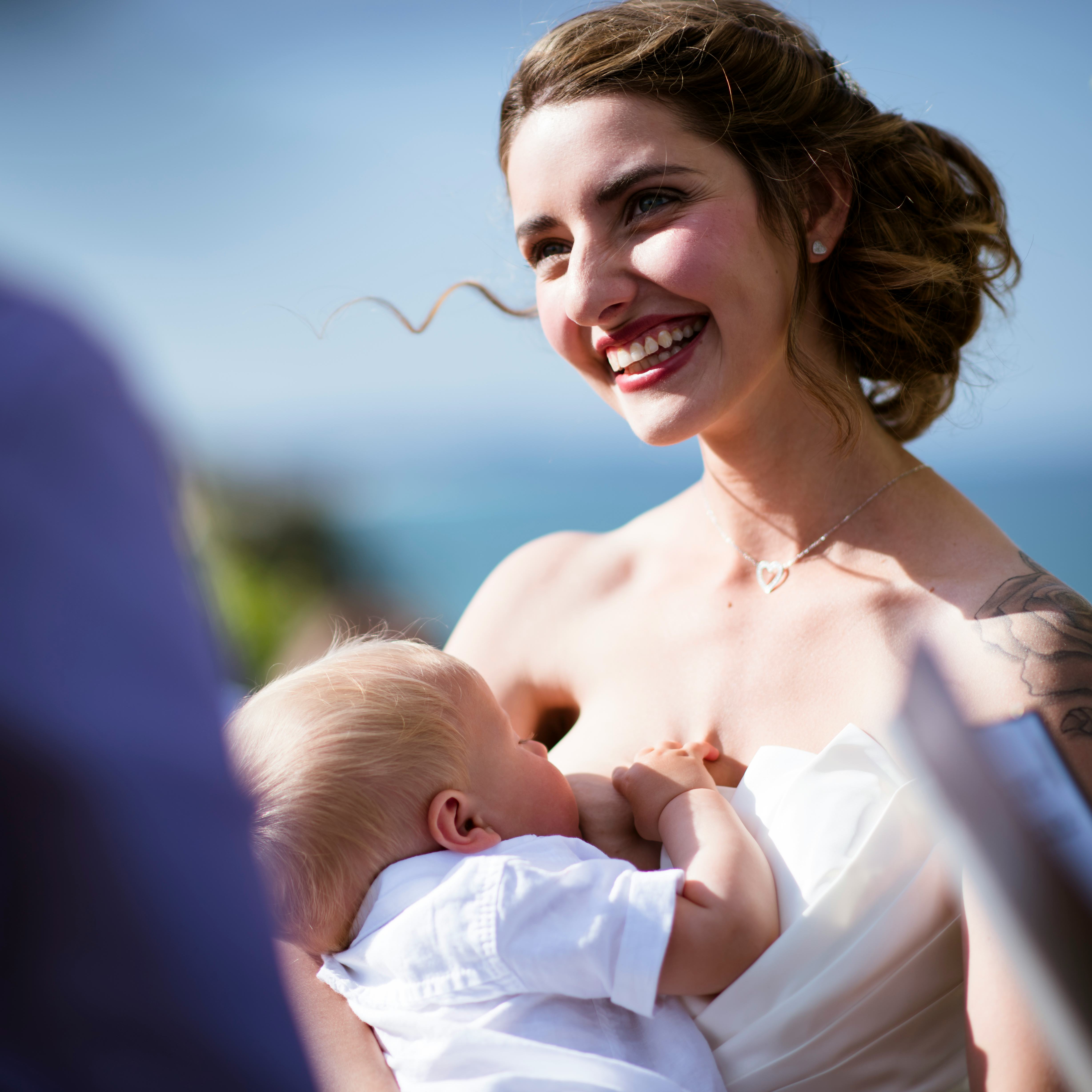 24 Beautiful Pictures Of Breastfeeding Brides That Will Take Your