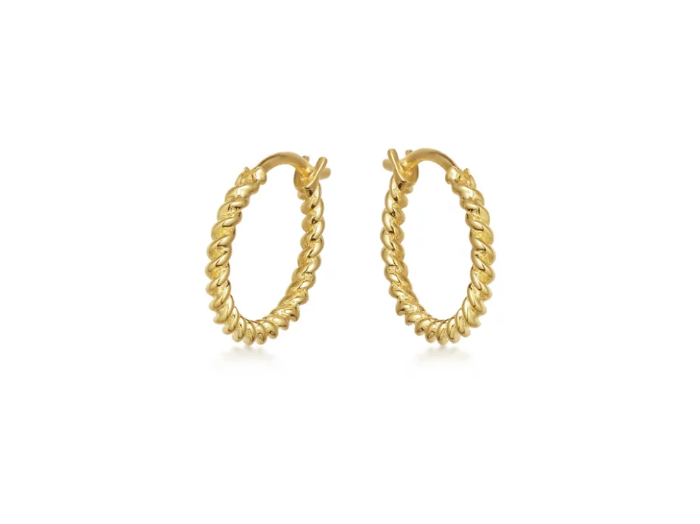 8 Brands Like Gorjana Making Simple, Affordable Jewelry