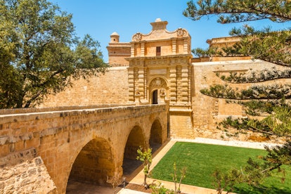 Mdina as the setting for the gate to King's Landing