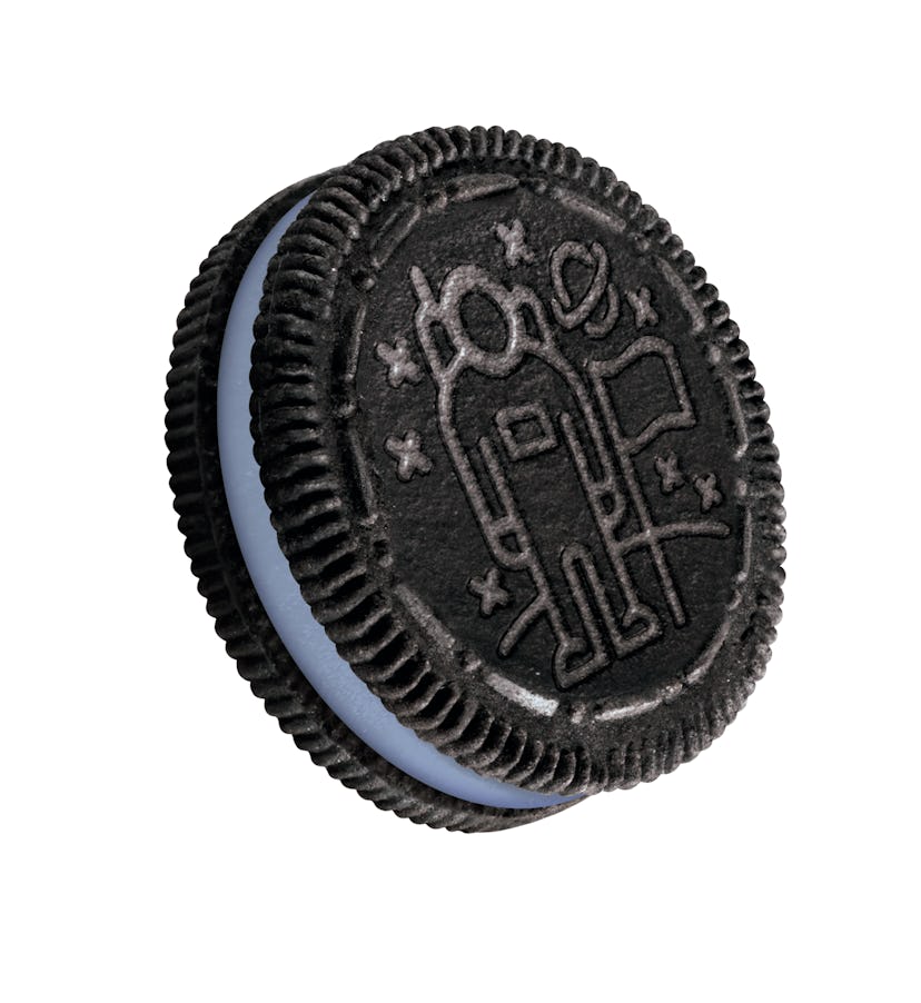 Oreo Has A New Flavor In Honor Of The Apollo Landing & This Requires A ...