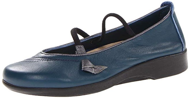 Arcopedico Women's Vitoria Flats Shoes