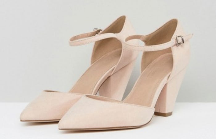 Comfortable Wedding Heels For Pregnant Brides