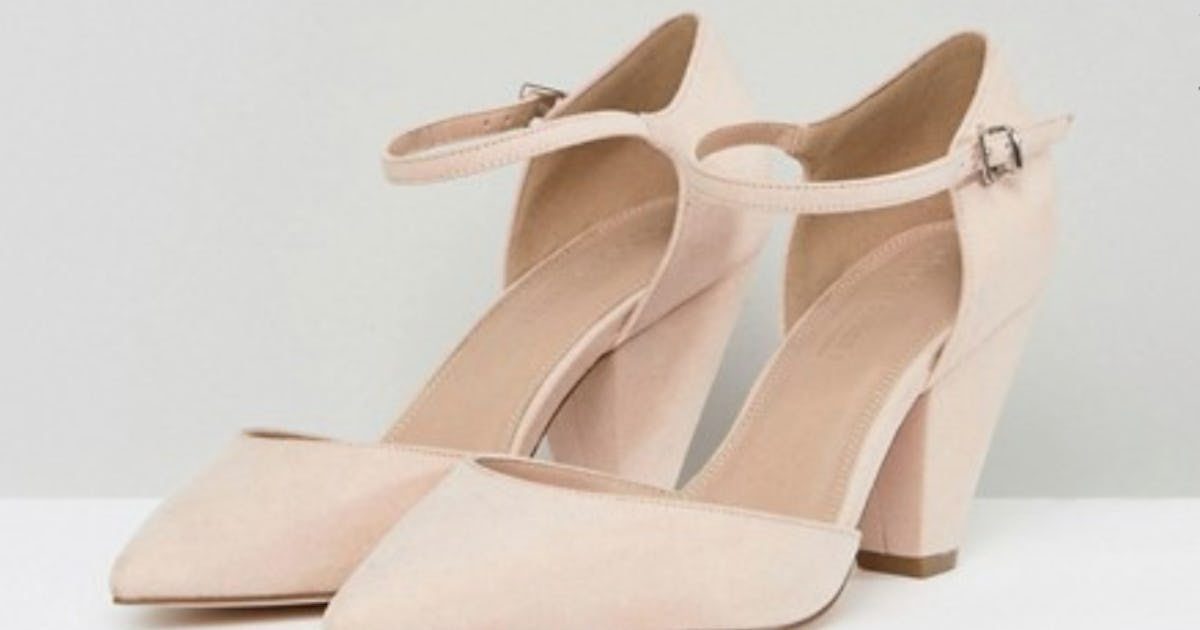 10 Comfortable Wedding Heels For Pregnant Brides Because Your