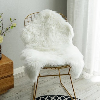 Carvapet Faux Sheepskin Chair Cover