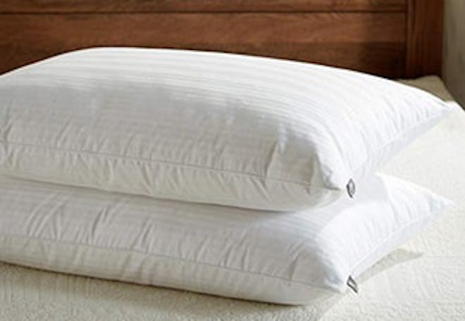 Downluxe Goose Feather Down Pillow (2-Pack)