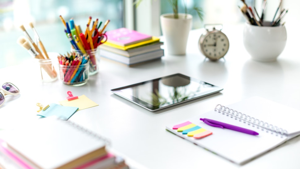 16 Little Things To Make Your Desk More Pleasant