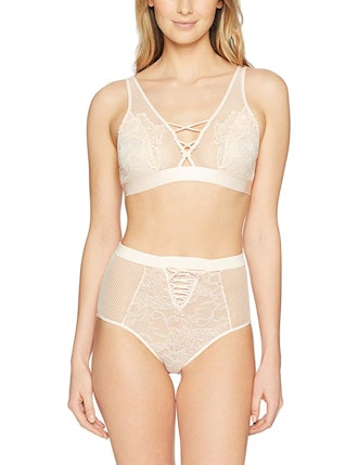 Mae Allover Lace Bralette And Panty Set