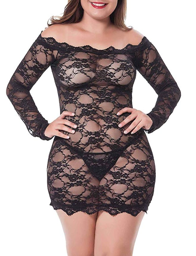 LINGERLOVE Plus-Size Lace Chemise