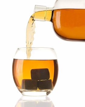 Beverage-Chilling Whiskey Stones (Set Of 9)