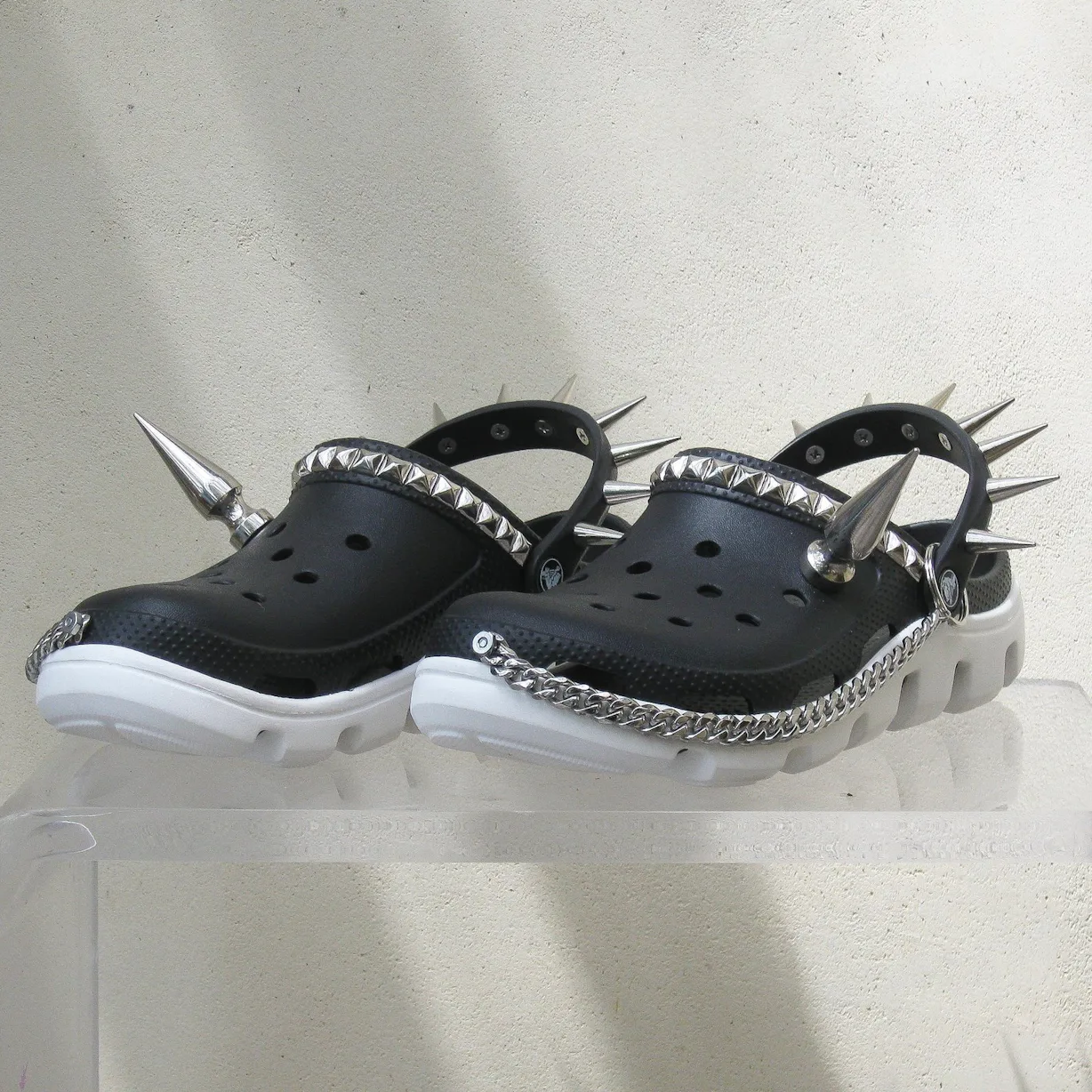 Crocs Rocker Emo Goth Crocs Exist & They'll Bring Out Your Inner Emo Kid