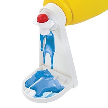 Tidy-Cup Laundry Detergent and Fabric Softener Gadget