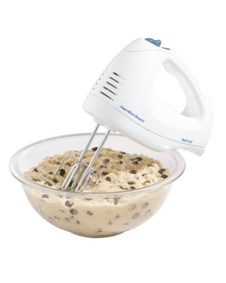 Hamilton Beach Hand Mixer With Snap-On Case 