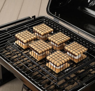 The S'More To Love S'More Maker