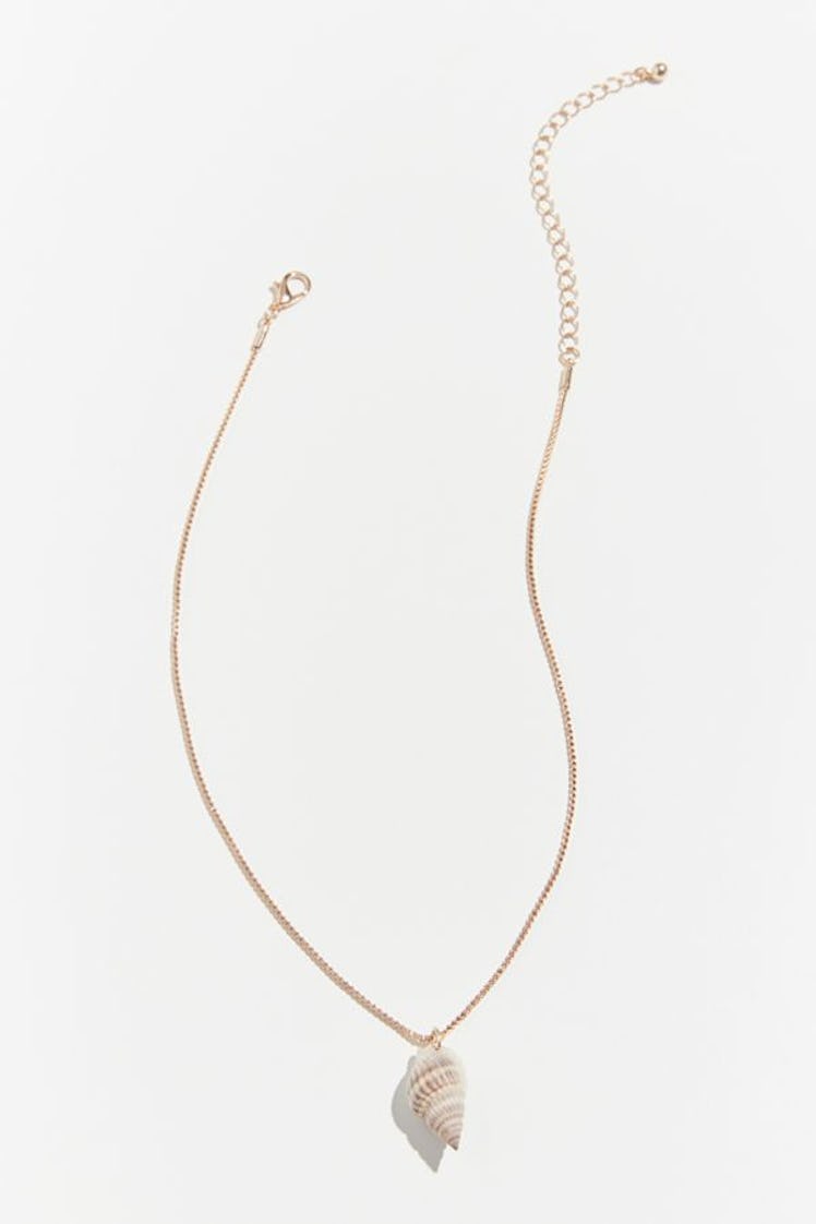 Isla Simple Shell Pendant Necklace