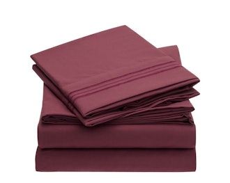 Mellanni Hypoallergenic Bed Sheet Set