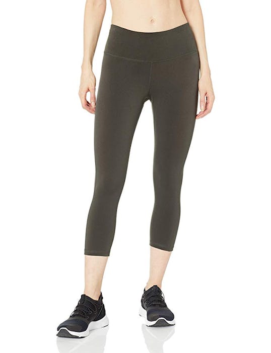 Amazon Essentials Women's Performance Capri Active Legging