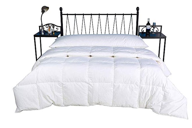 Eastwarmth Luxury Bedding White Goose Down Comforter