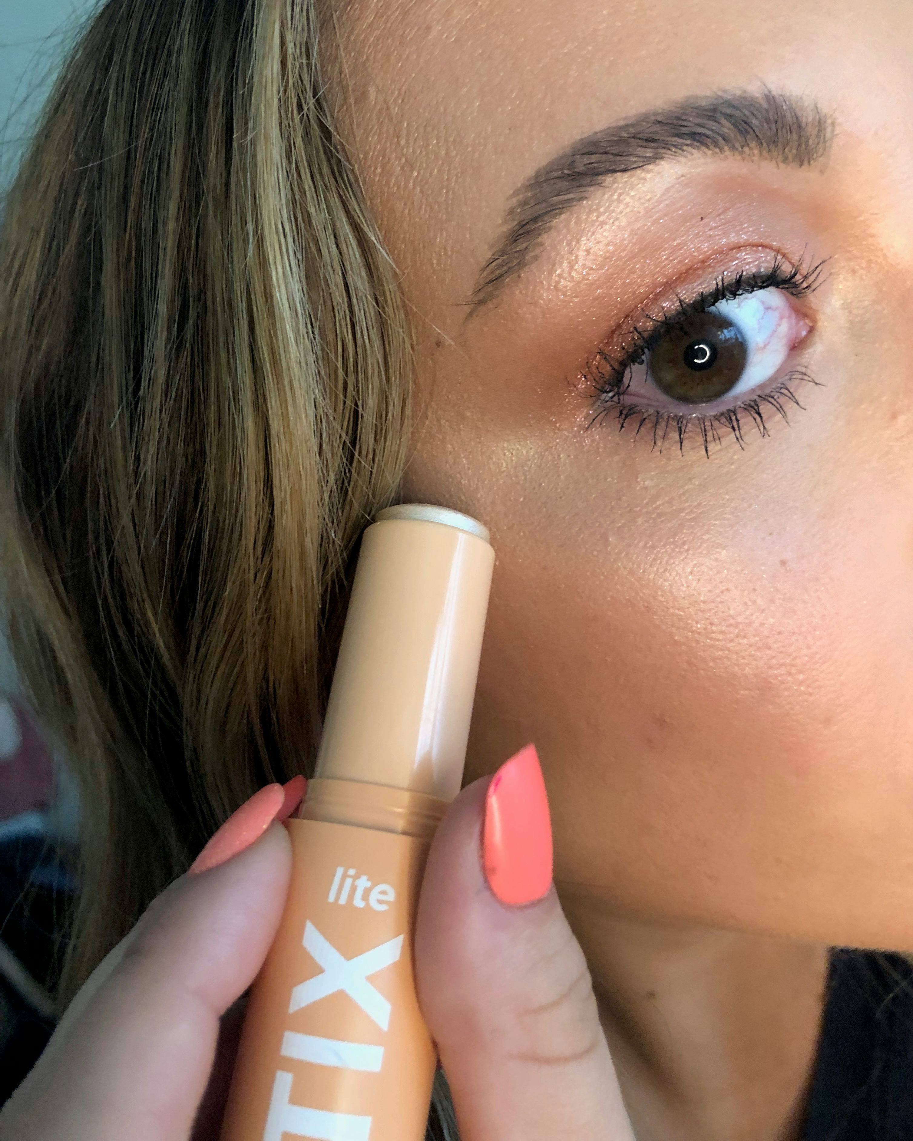 colourpop highlighter stick