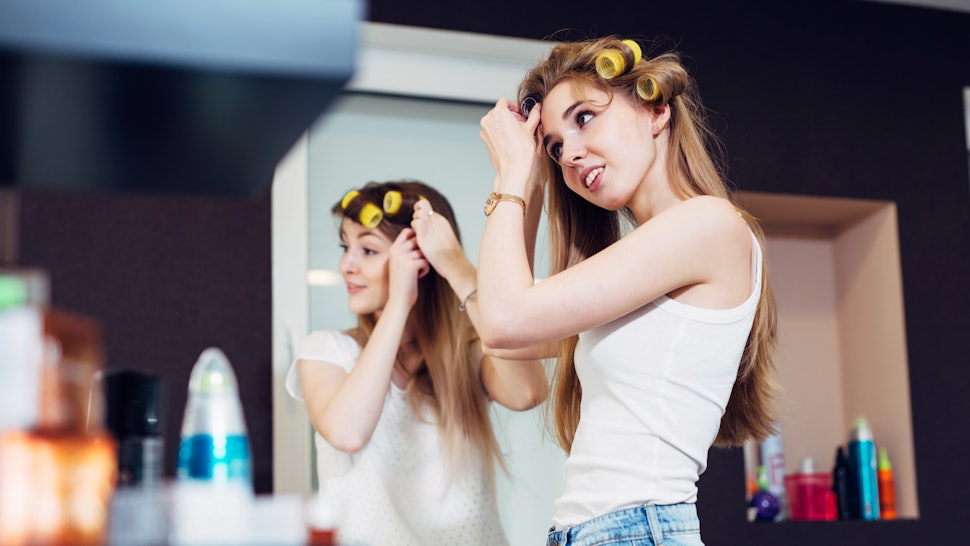 The 4 Best Curlers For Thin Hair