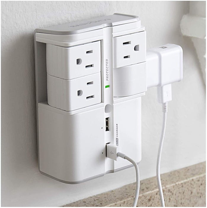 ECHOGEAR On-Wall Power Strip